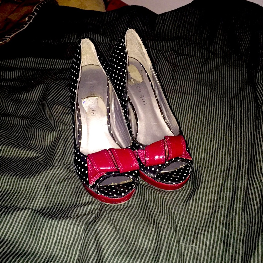 Women’s shoes